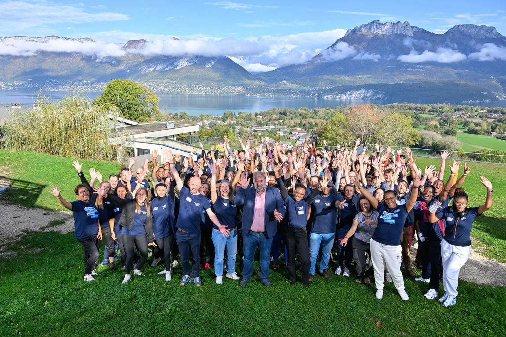 Photo de l'équipe de la Nef sur la page de recrutement